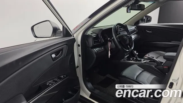 KG_Mobility_Ssangyong TIBOLI Very New Tivoli Бензин 1.5 2WD — Фото автомобиля 3