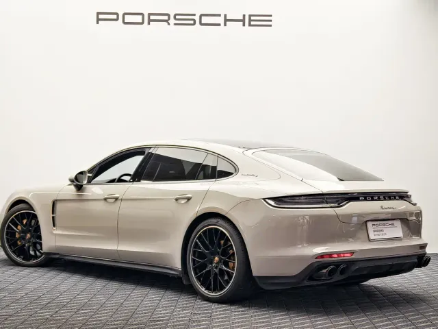 Porsche Panamera — Фото автомобиля 2