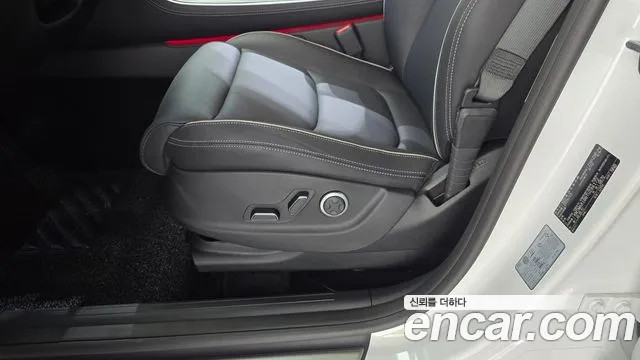 Genesis GV70 2.5T Бензин 2WD — Фото автомобиля 28