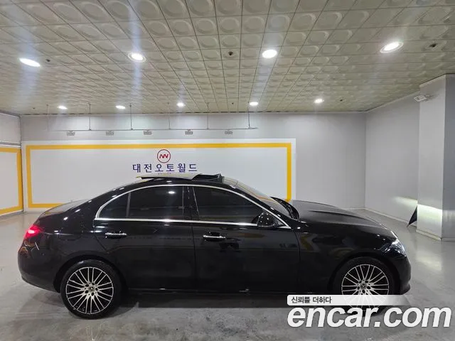 Mercedes-Benz C-Class — Фото автомобиля 8