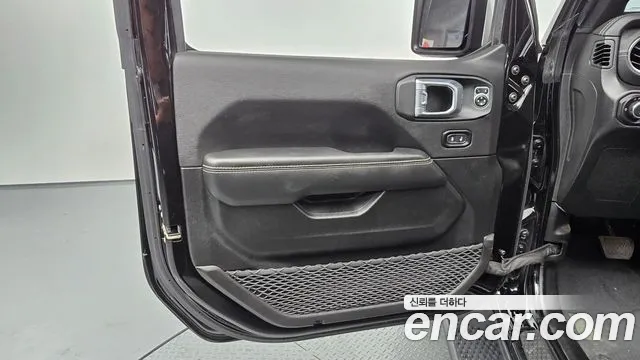 Jeep Wrangler Wrangler (JL) — Фото автомобиля 19