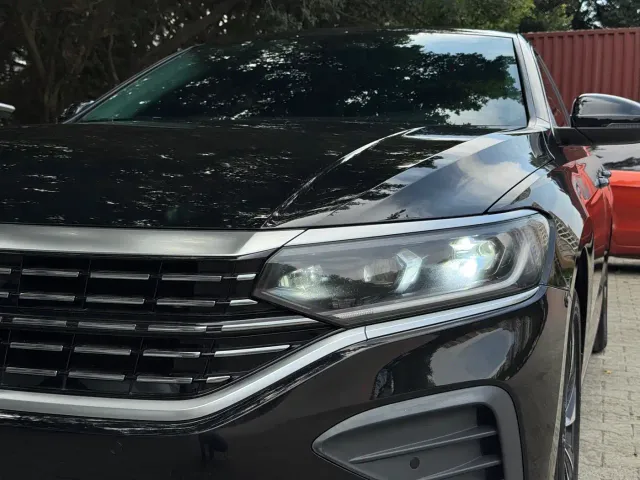 Volkswagen Passat — Фото автомобиля 8