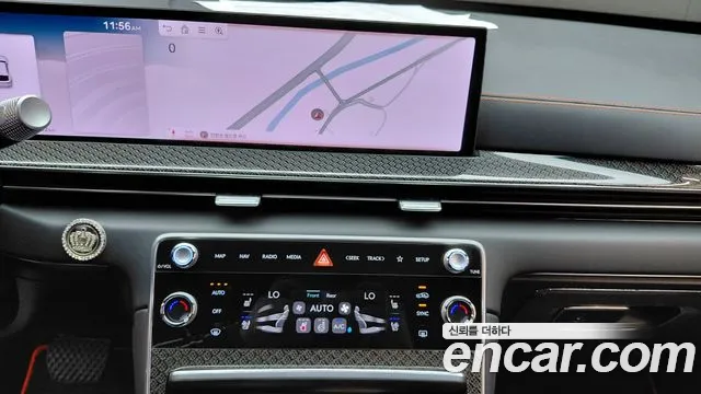 Genesis GV80 — Фото автомобиля 12