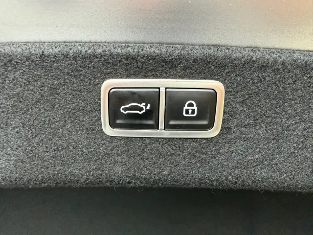 Genesis Pure Electric G80 — Фото автомобиля 10