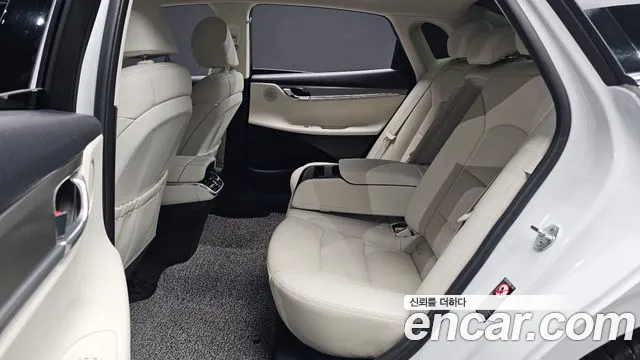 Hyundai Grandeur Новый Grandeur IG — Фото автомобиля 25