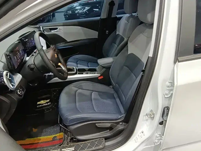 Chevrolet Monza — Фото автомобиля 14