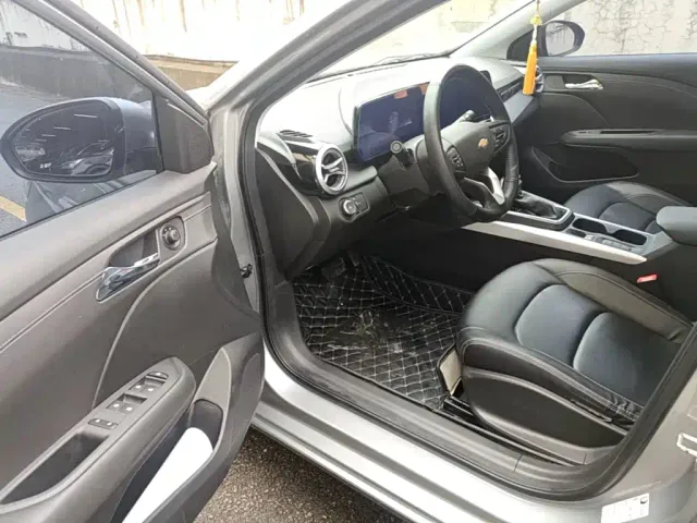 Chevrolet Monza — Фото автомобиля 15