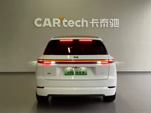Li Auto L7 — Фото автомобиля 5