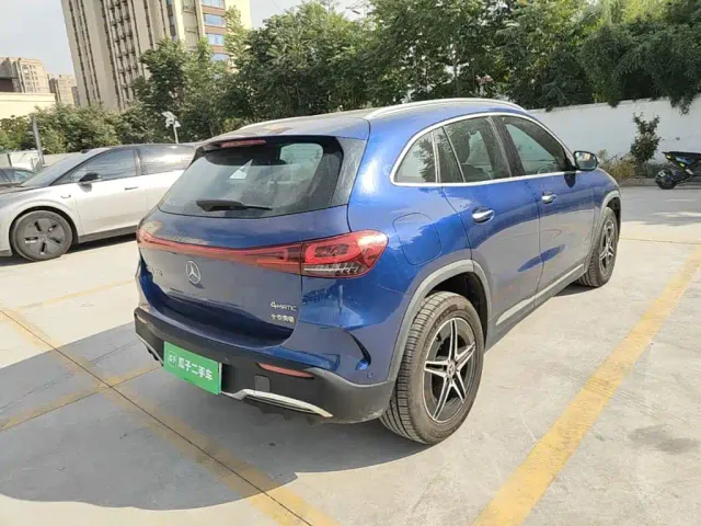 Mercedes-Benz EQA — Фото автомобиля 6