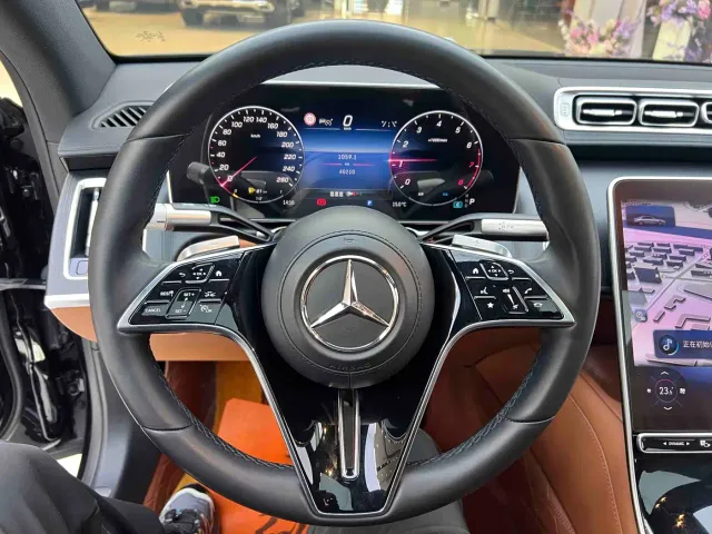 Mercedes-Benz S-Class — Фото автомобиля 12