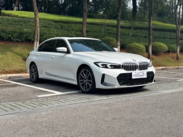 BMW 3 Series — Фото автомобиля 3