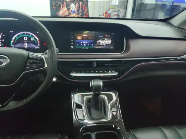 GAC Trumpchi M6 — Фото автомобиля 13