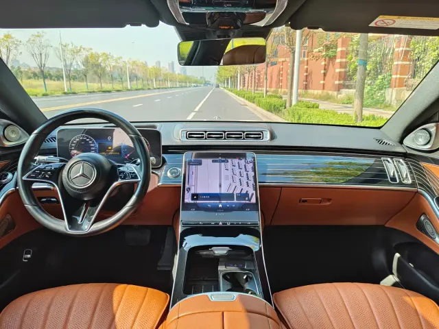 Mercedes-Benz S-Class — Фото автомобиля 28