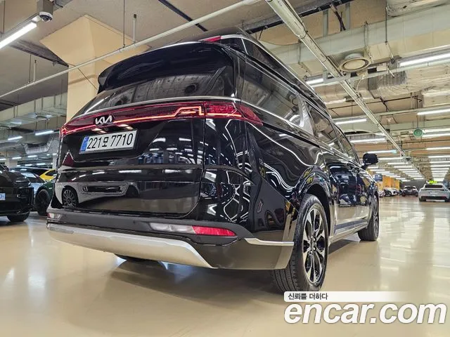 Kia Carnival 4th Gen — Фото автомобиля 4