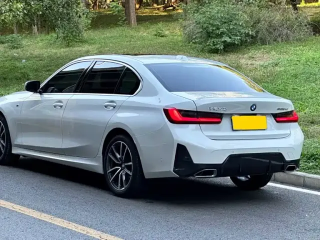 BMW 3 Series — Фото автомобиля 3