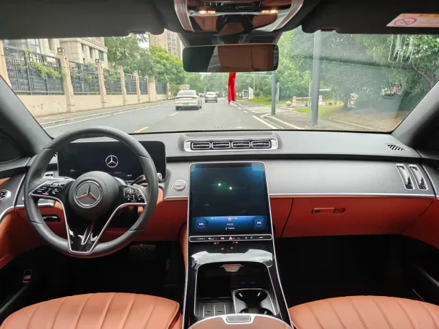 Mercedes-Benz S-Class — Фото автомобиля 13