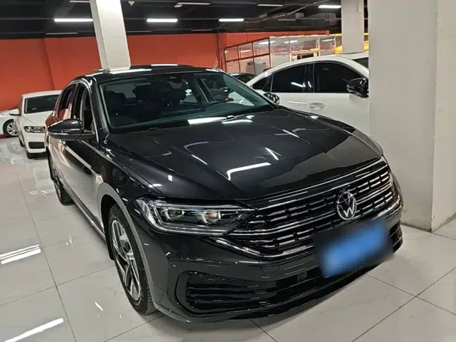 Volkswagen Sagitar — Фото автомобиля 3