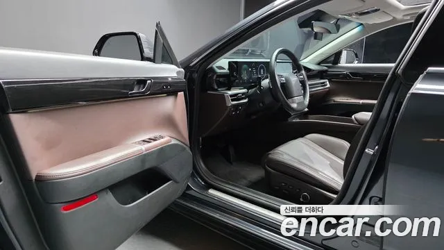 Hyundai Grandeur Grandeur (GN7) 2.5 Бензин 2WD — Фото автомобиля 10