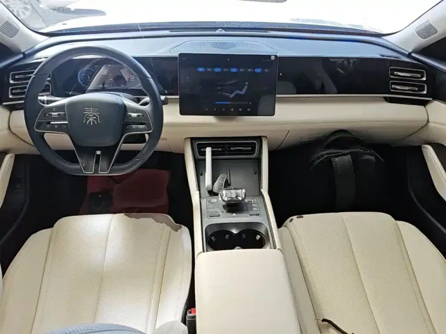 BYD Qin L — Фото автомобиля 9