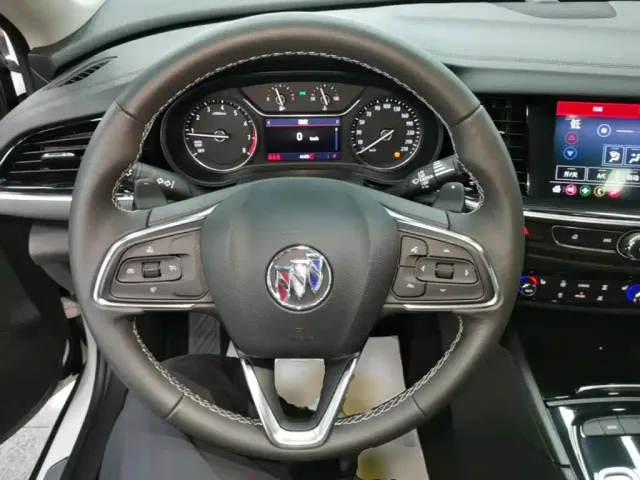 Buick Regal — Фото автомобиля 10
