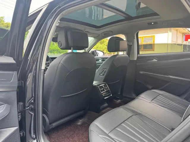 Volkswagen Passat — Фото автомобиля 15