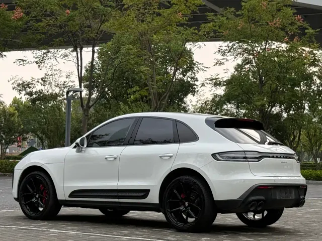 Porsche Macan — Фото автомобиля 7
