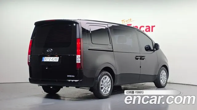 Hyundai Staria — Фото автомобиля 2
