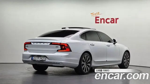 Volvo S90 — Фото автомобиля 2