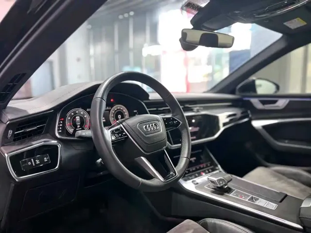 Audi A6L — Фото автомобиля 5