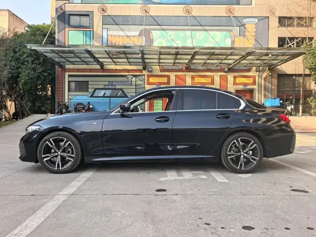 BMW 3 Series — Фото автомобиля 15