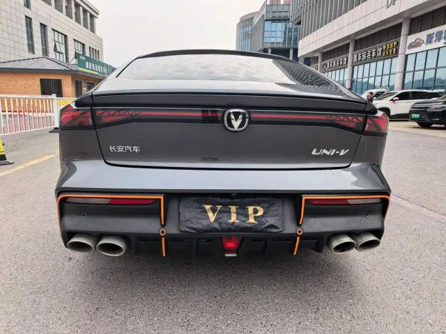 Changan UNI-V — Фото автомобиля 14