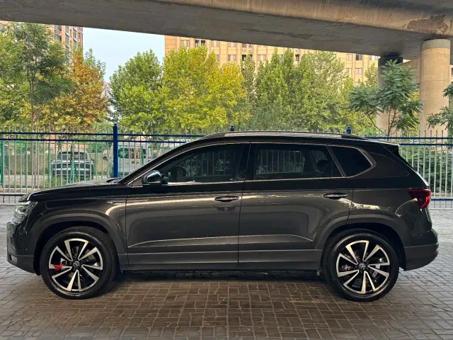 Volkswagen Tharu 2022 280TSI FWD Luxury Edition — Фото автомобиля 4