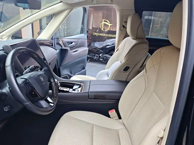 Toyota Vellfire — Фото автомобиля 14