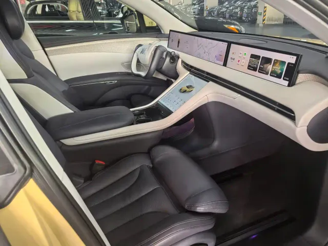 IM Motors IM LS7 — Фото автомобиля 9