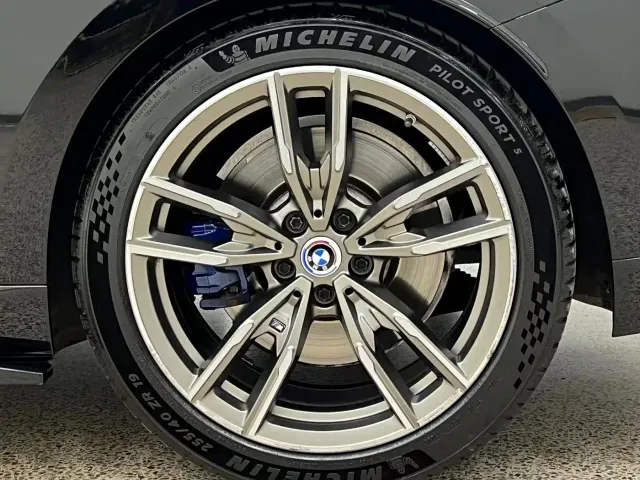 BMW M240i — Фото автомобиля 12