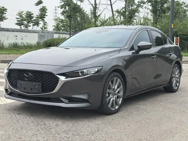 Фотография автомобиля — Mazda Axela