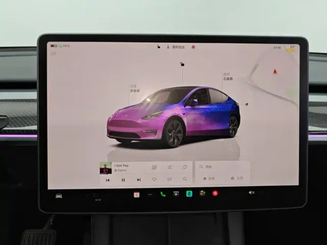 Tesla Model Y — Фото автомобиля 14