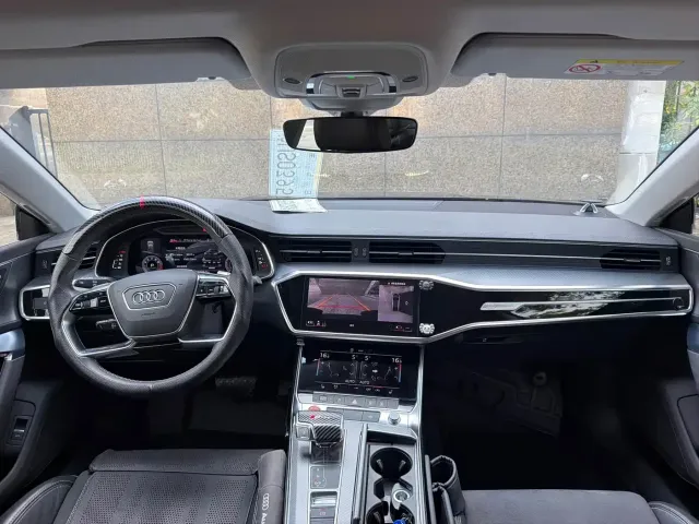 Audi A7L — Фото автомобиля 4