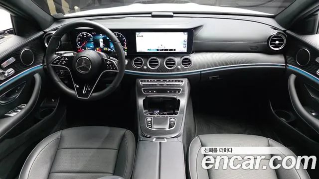Mercedes-Benz E-Class — Фото автомобиля 10