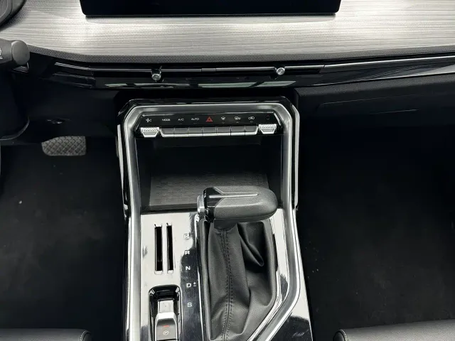 Wuling Asta — Фото автомобиля 15