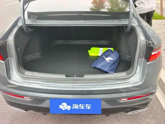 Geely Xingrui — Фото автомобиля 4