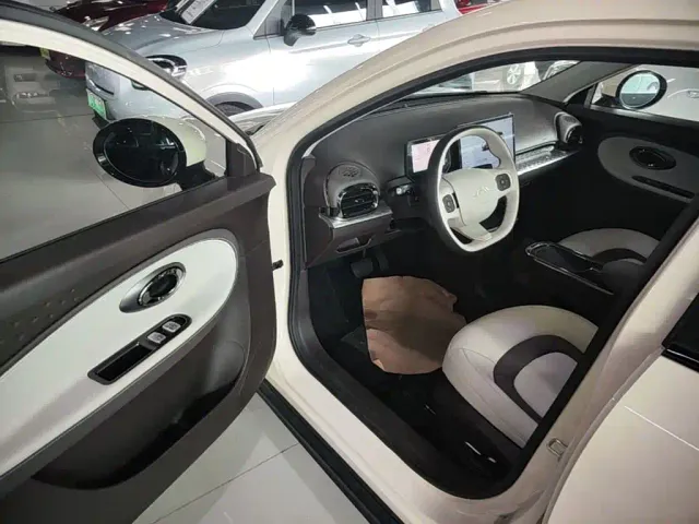 JAC Yiwei 3 — Фото автомобиля 15