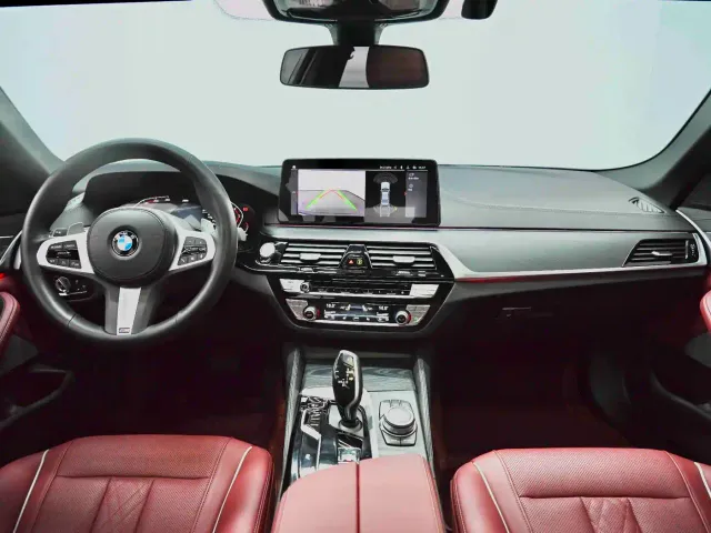 BMW 5 Series — Фото автомобиля 2