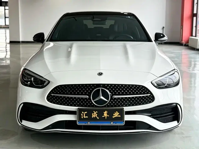 Mercedes-Benz C-Class — Фото автомобиля 2
