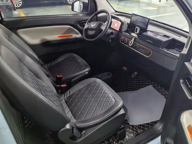 Wuling Hongguang Mini EV — Фото автомобиля 17