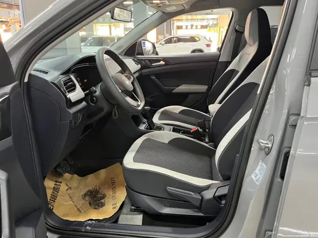 Volkswagen Tharu — Фото автомобиля 4