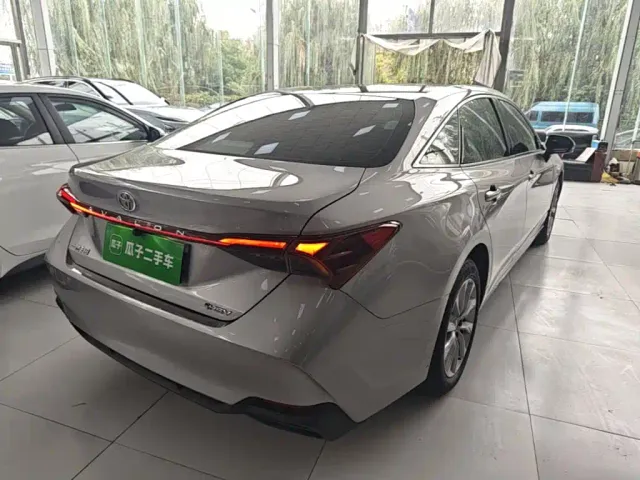 Toyota Avalon — Фото автомобиля 6