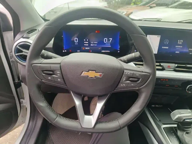 Chevrolet Monza — Фото автомобиля 10
