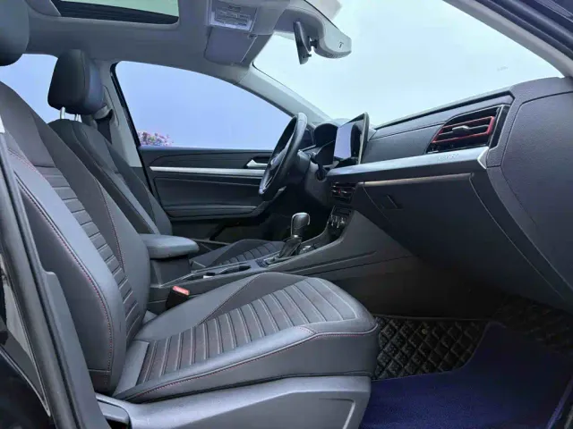 Volkswagen Lavida — Фото автомобиля 19