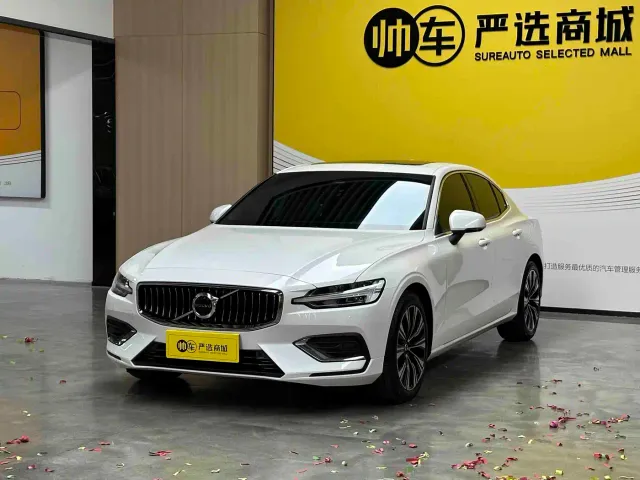 Фотография автомобиля — Volvo S60